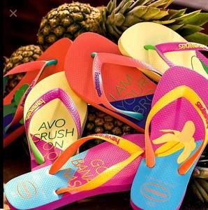 Meet your Posher, Sunny bains